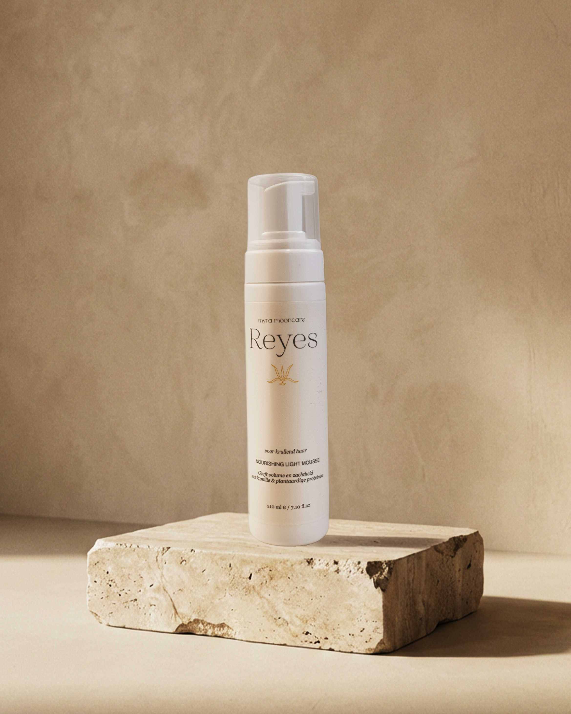 Nourishing Light Mousse