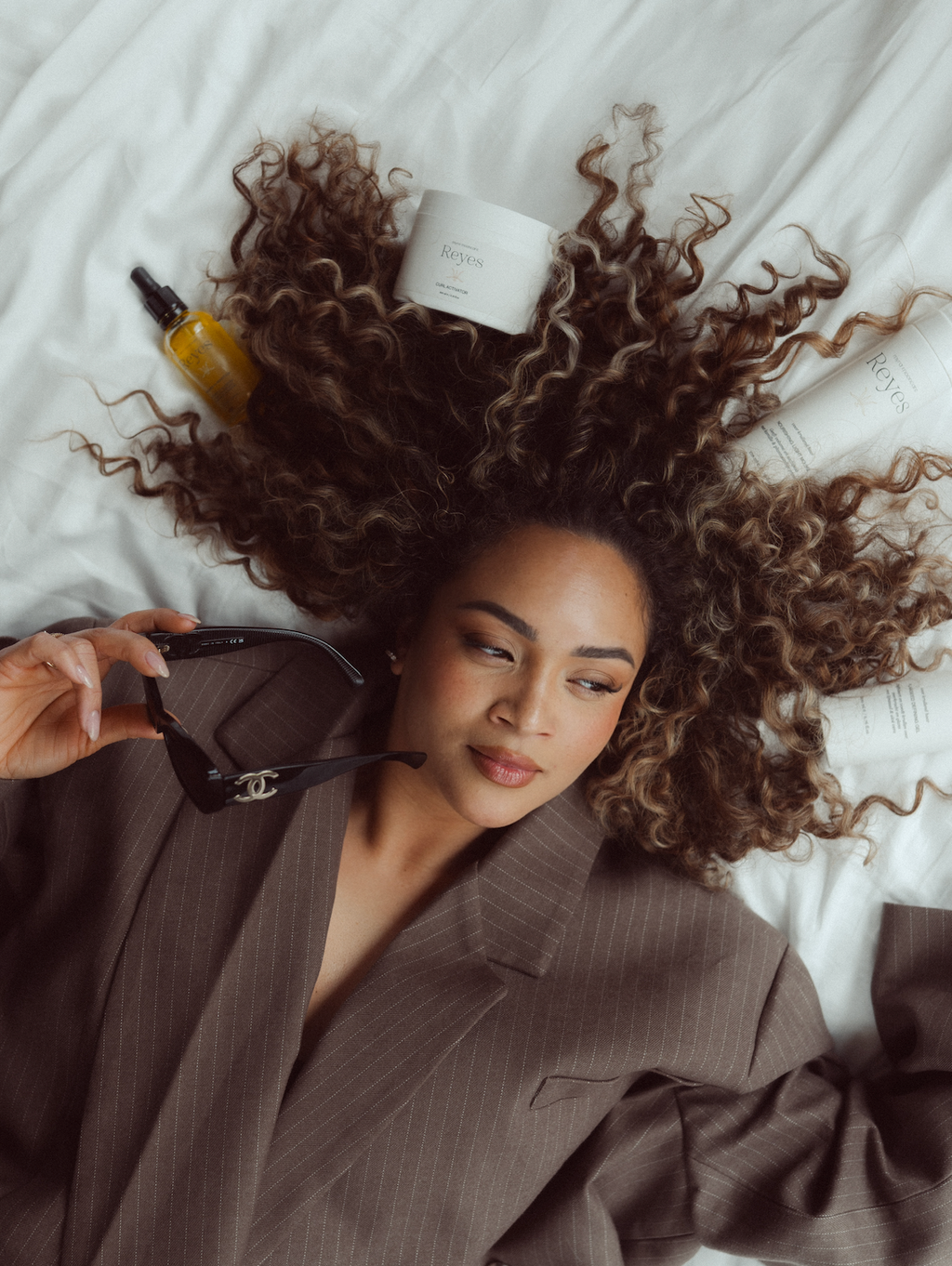 Nathalie Reyes Founder Myra Mooncare Premium Haircare Voor krullen voedend en verzorgend